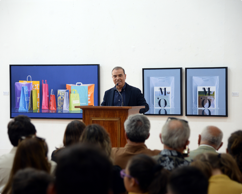 Imagen para artículo CARLOS VEGA EXPONE EN CHILE SU BIBLIOTECA IMAGINARIA