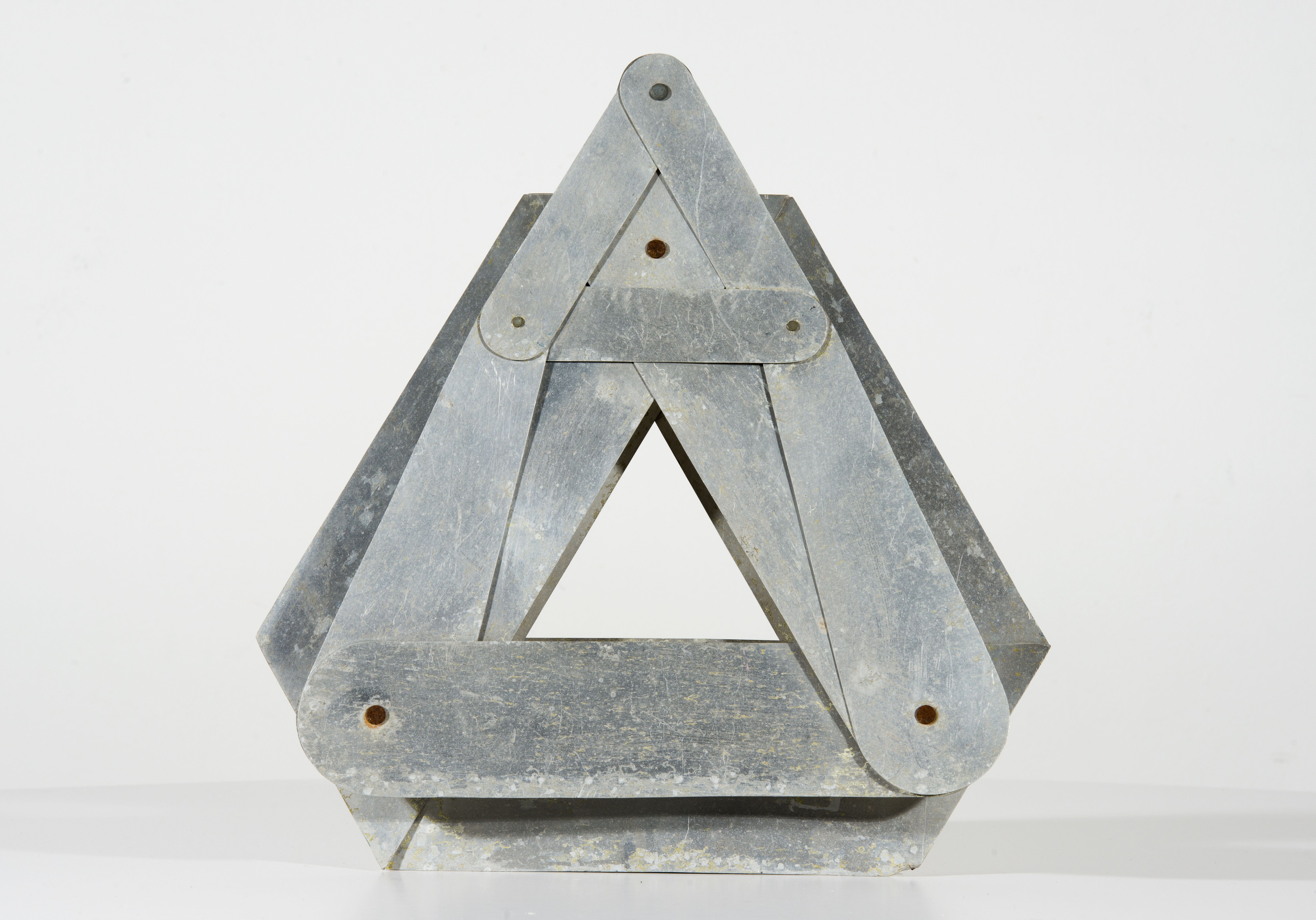 Triángulos cilindros II, 1969