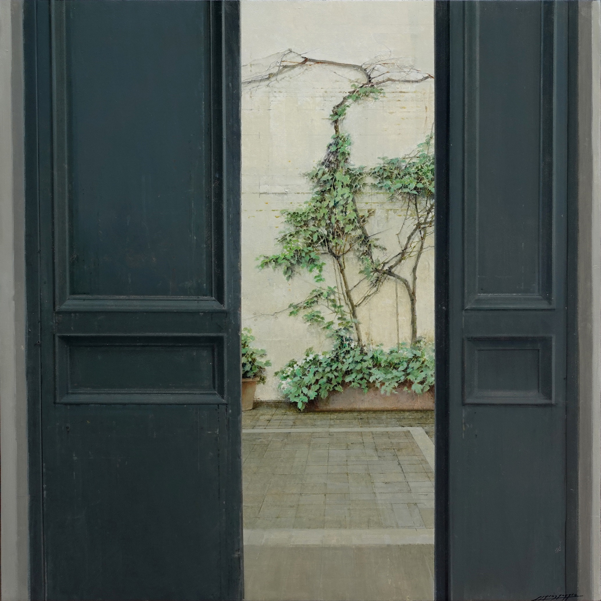 Entrada con puerta verde